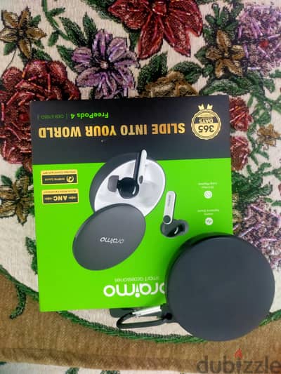سماعة أوريمو Oraimo FreePods 4 بحالة ممتازة بالعلبة وجراب الحماية