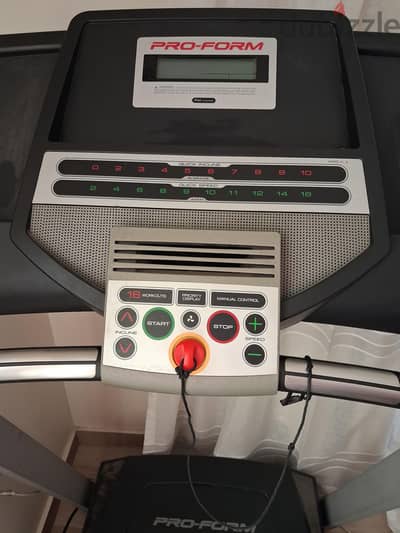 Treadmill PROFORM for sale