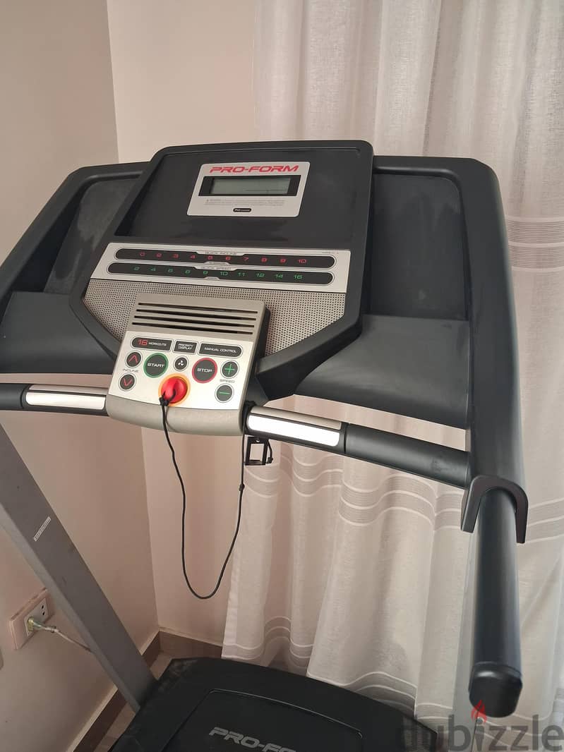 Treadmill PROFORM for sale 1
