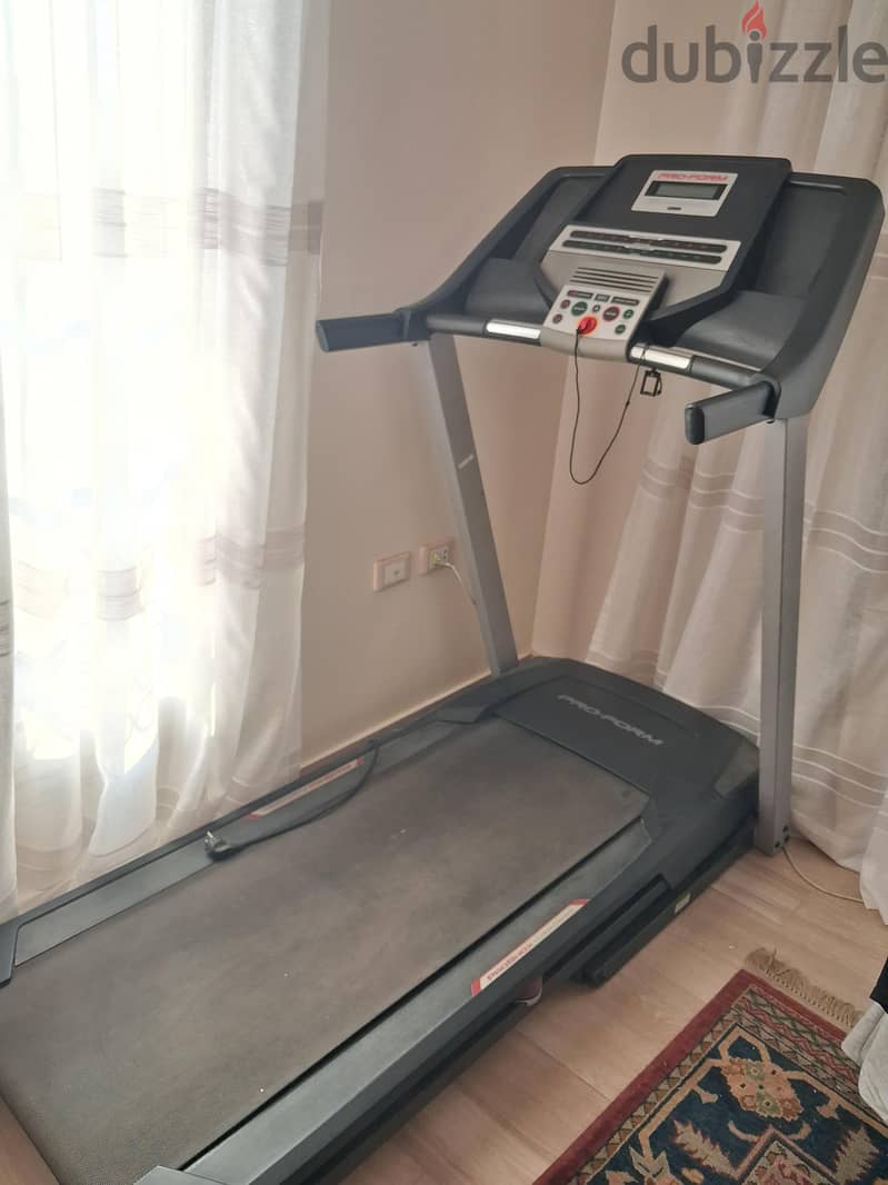 Treadmill PROFORM for sale 6