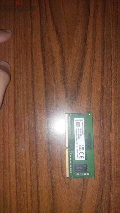 للبيع رامة لابتوب كينجستون أصليه - 8GB DDR4 3200MHz - كسر زيرو