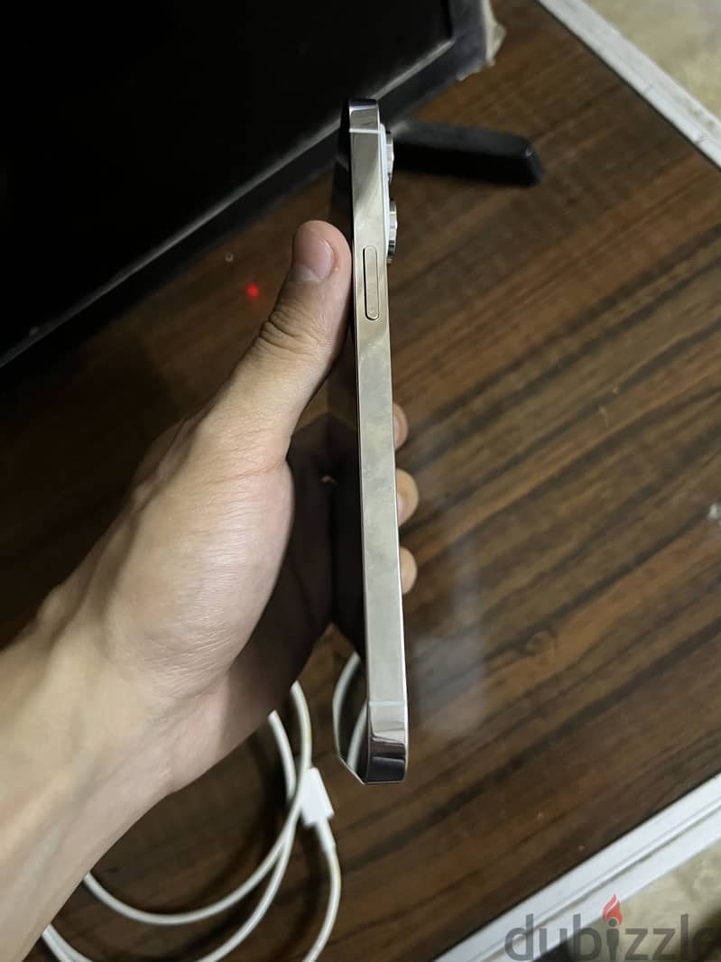 iPhone 14 Pro Max 4