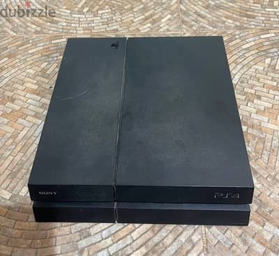 PS4 (with FC26 & GTA5)