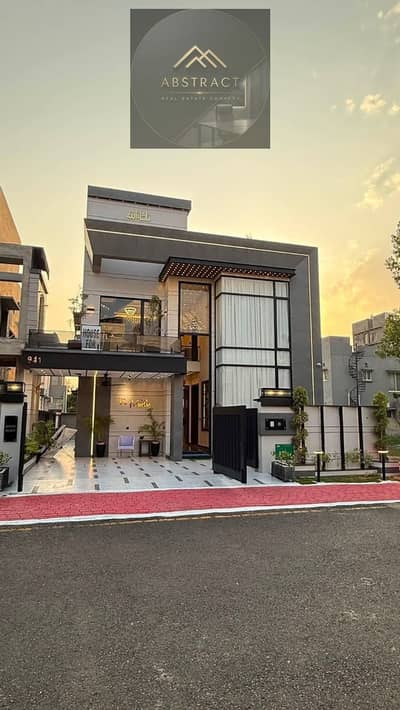 Villa-palace for sale VIP, each room with a different view, with a Life-Style in Sarai Compound, surrounded by Madinaty, with a 50% discount on cash