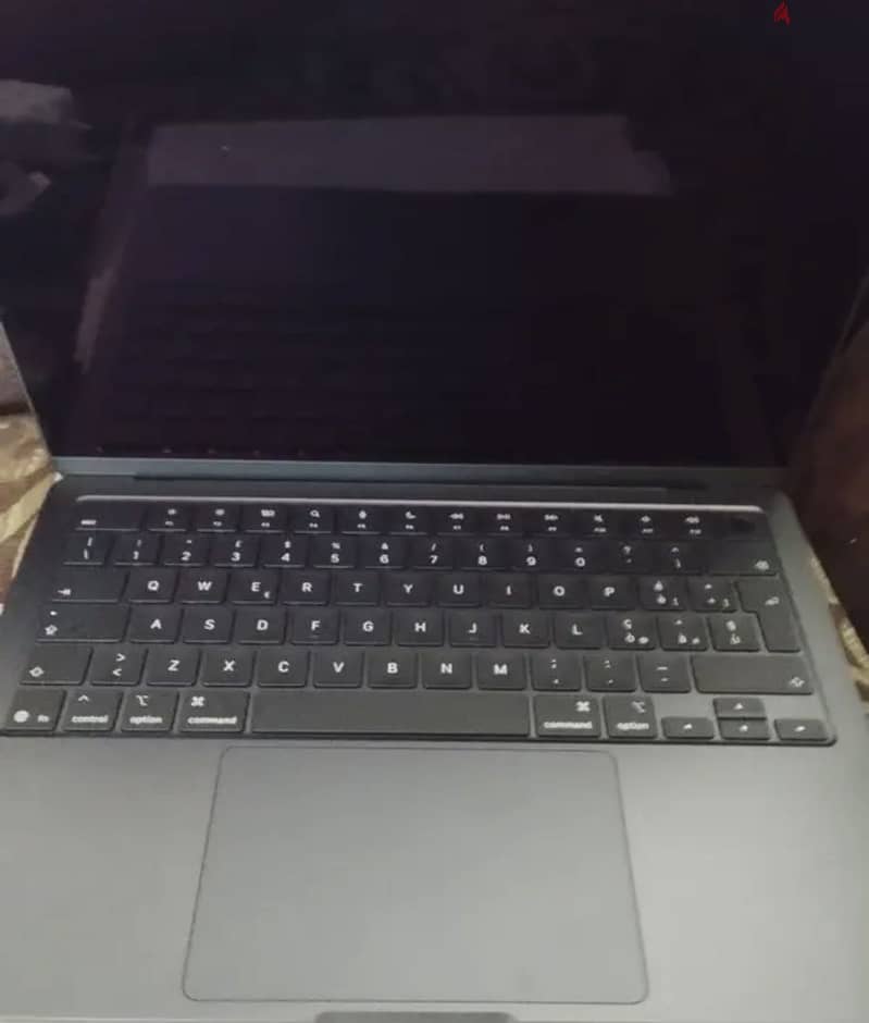 MacBook Air M4 256 sky blue 1