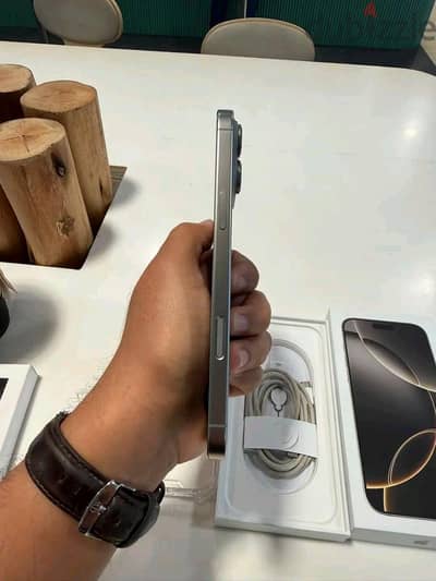 آبل - آيفون موديل اخر