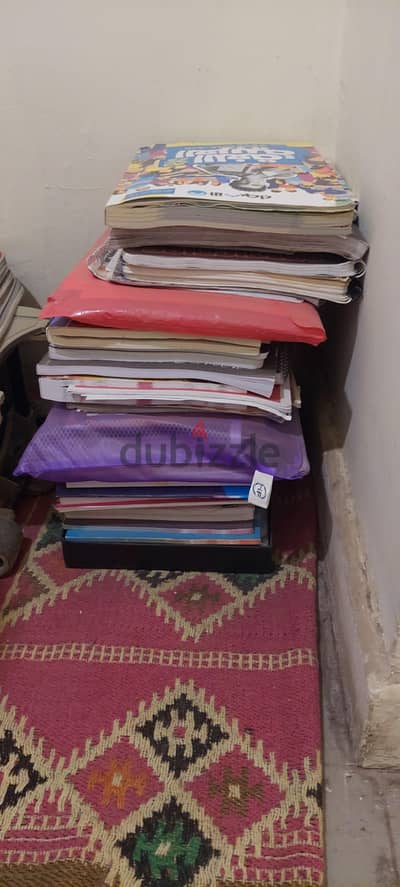 كتب ثانويه عامة قسم ادبي ب باالف.   1000 جنيه فقط