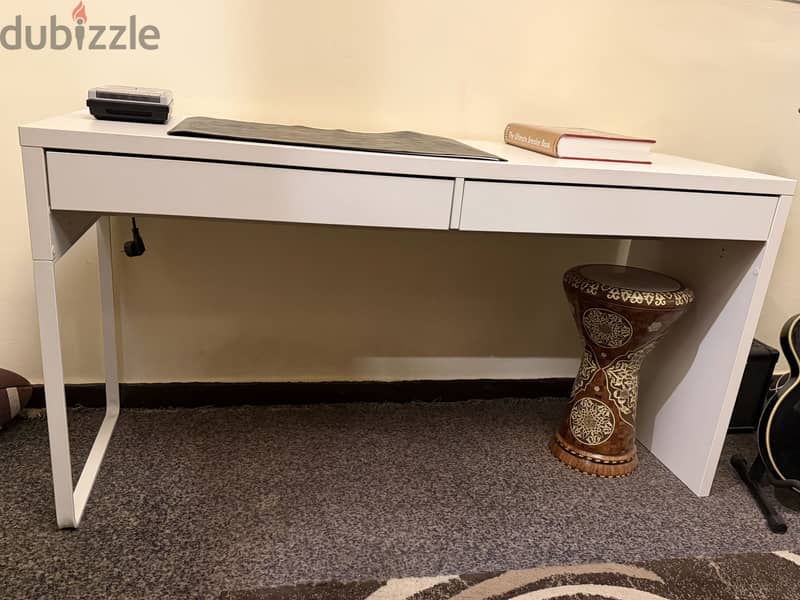 Ikea desk like new 1