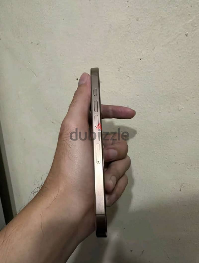 Apple - iPhone 16 Pro 2