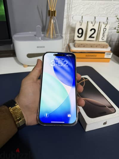 Apple - iPhone 16 Pro Max