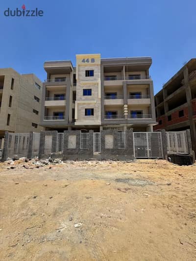 (Apartment 230 m for sale in the northern ninety-fifth settlement)