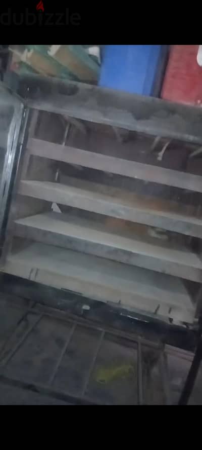فرن تصلح عيش فينو و حواوشي أو فطير
