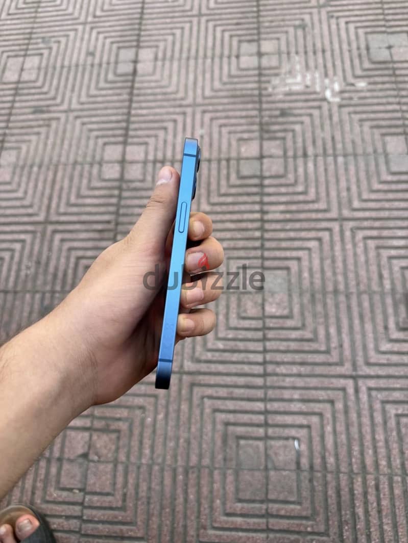 آبل - آيفون 13 5