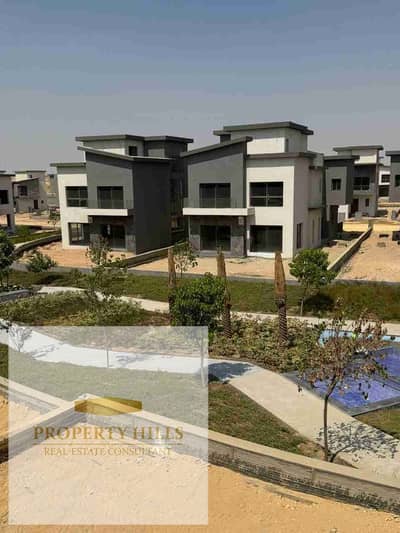 Villa ready for viewing in Creek Town • Built-up Area: 185 m² • Location: Creek Town Compound – New Cairo • Status: Ready for immediate handover and available for viewing Project Features: Prime location at the entrance of New Cairo from Suez Road M Villa ready for viewing in Creek Town • Built-up Area: 185 m² • Location: Creek Town Compound – New Cairo • Status: Ready for immediate handover and available for viewing Project Features: Prime location at the entrance of New Cairo from Suez Road M