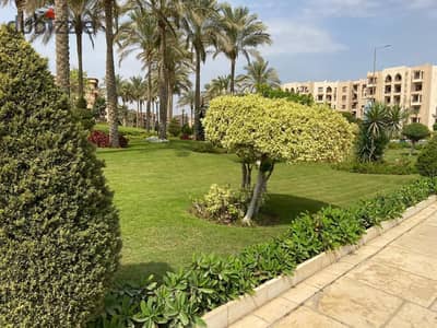 Apartment for sale 74sqm garden view ready to move in prime location near the club and the old market and the food court in Al Rehab Phase 1 New Cairo