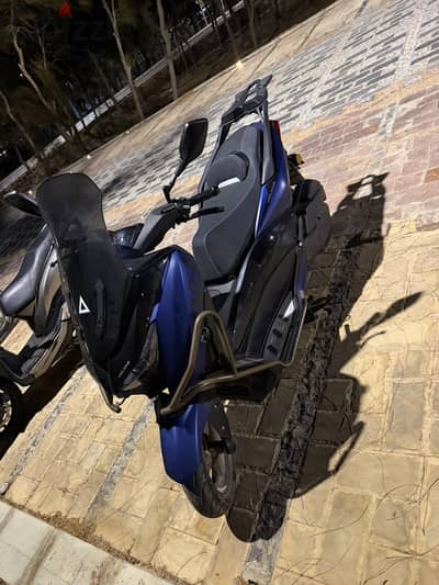 اسكوتر ان ماكس