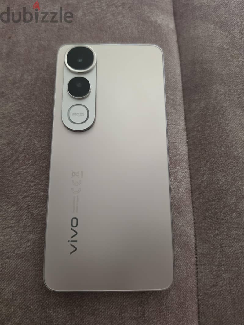 Vivo V50 lite 5G 1