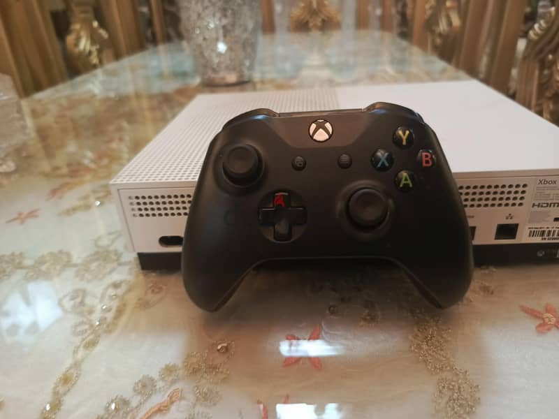 Xbox one s 4