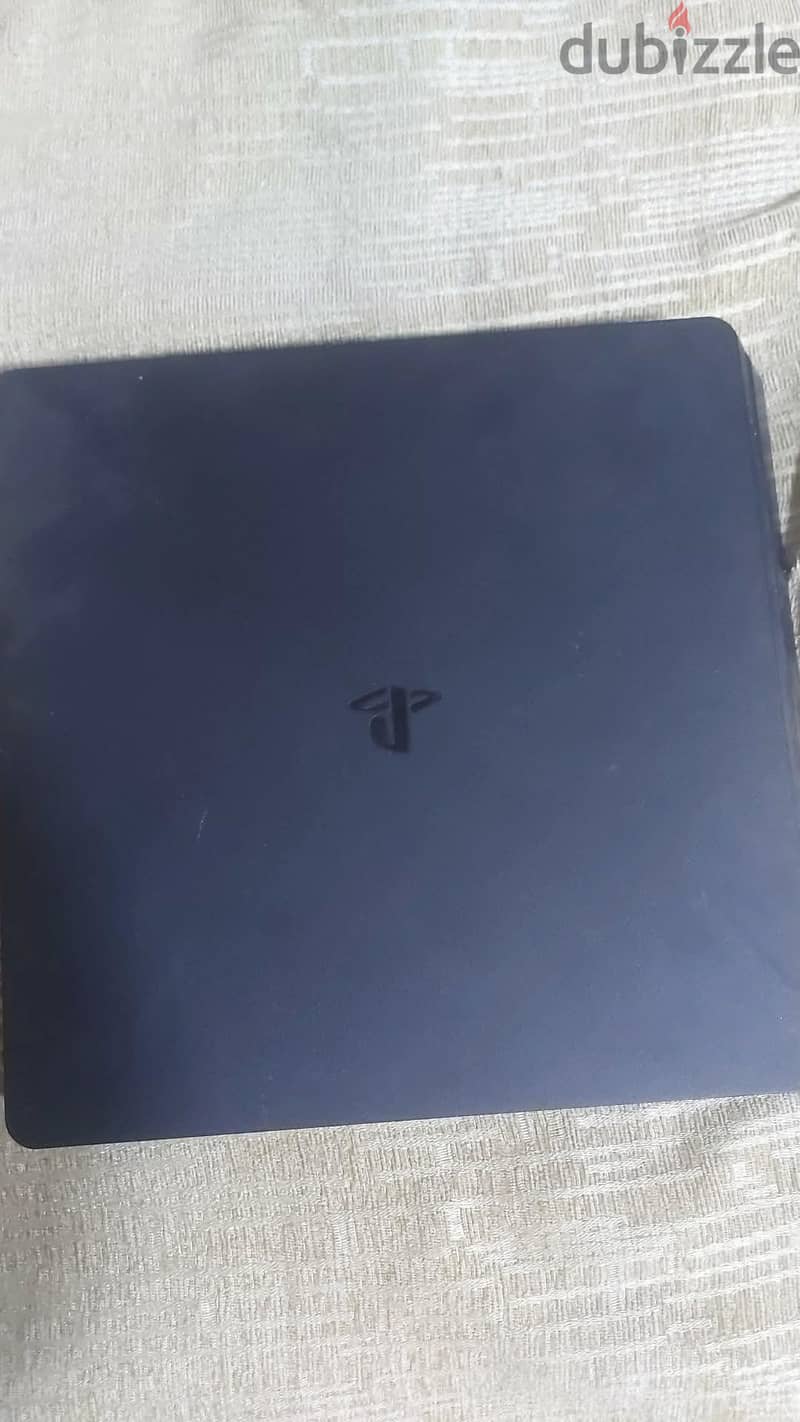 ps4 slim 1