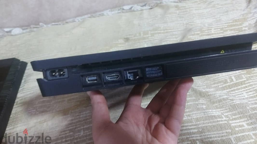 ps4 slim 2