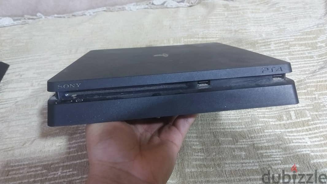 ps4 slim 3