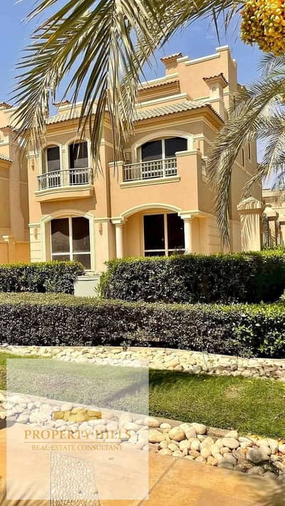 امتلك فيلتك 4 ادوار بحمام سباحة خاص للبيع الفوري في الشروق بجوار كارفور وهايبر وان في كمبوند ساكن وعايش بالفعل فيلات فقط