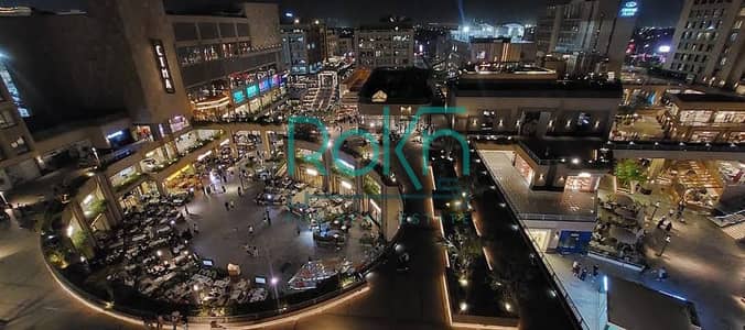 مكتب للبيع استلام فوري تشطيب الترا سوبر لوكس فيو بلازا فى Arkan Plaza