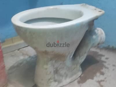 قاعده حمام مستعمل استعمال خفيف وصندوق بلاستيك