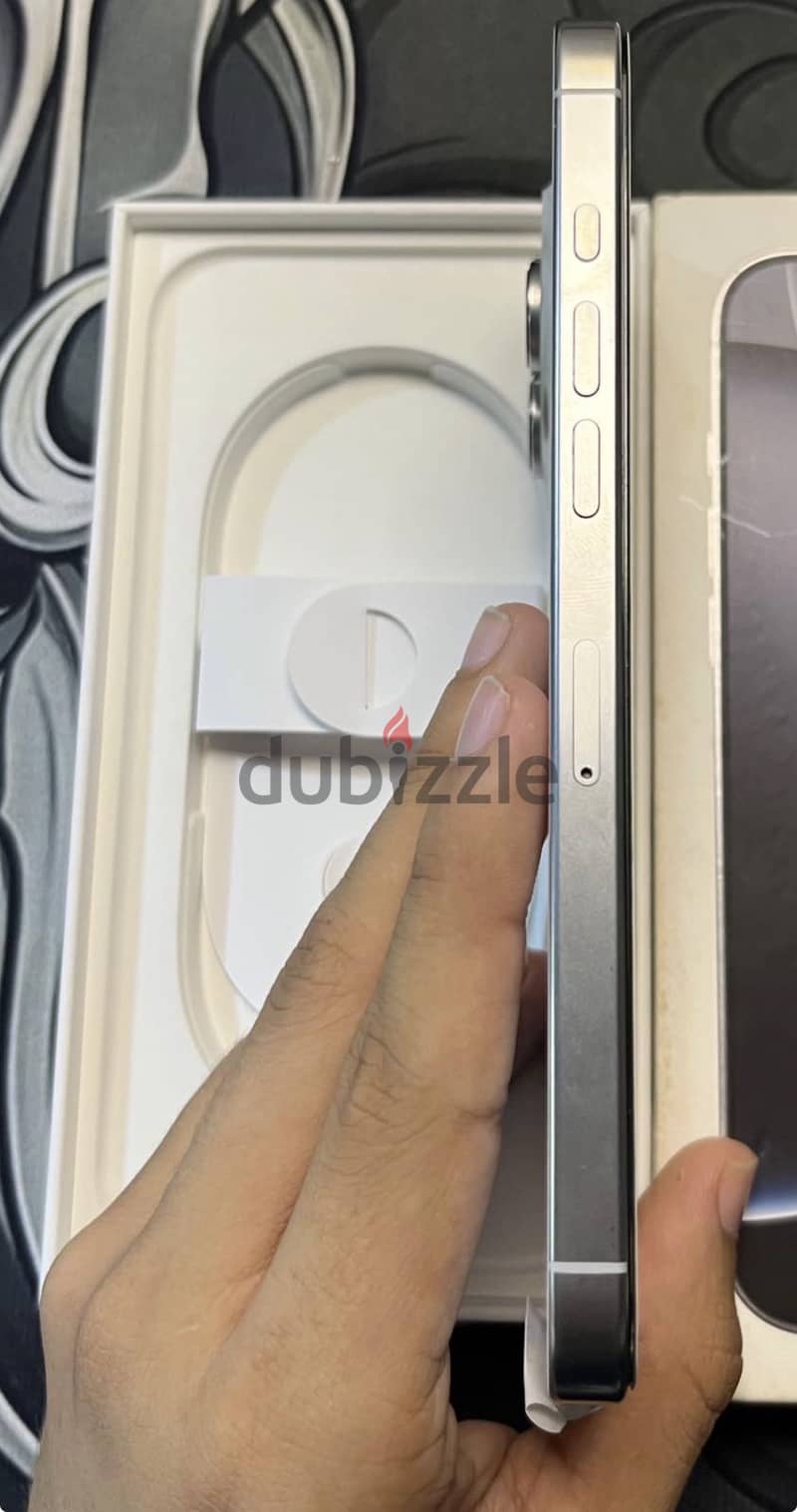 Apple - iPhone 16 Pro Max 2
