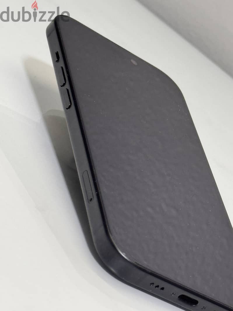 Apple - iPhone 15 4