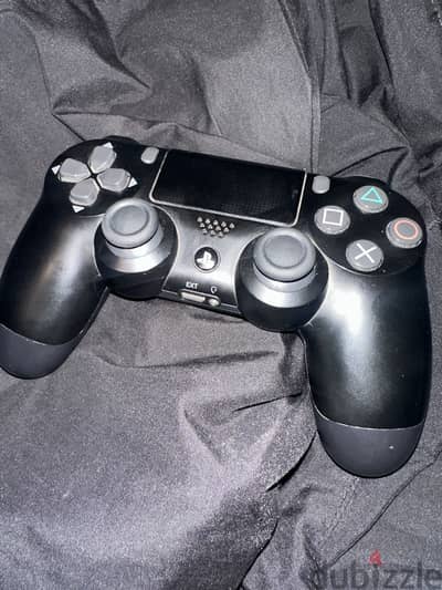 Original Playstation 4 controller / دراع بلايستيشن ٤ اصلي