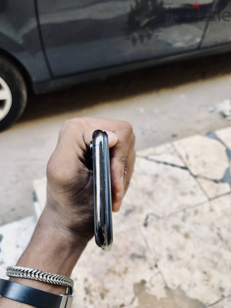 Apple - iPhone XS 1