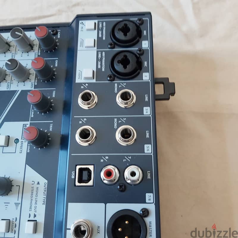 Soundcraft note pad 8EFX 2