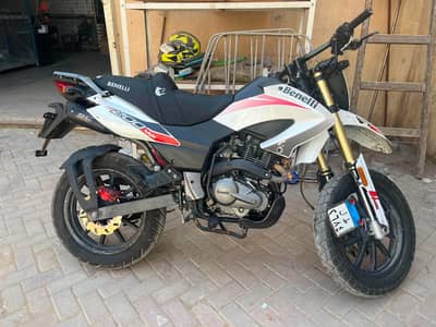 موتوسيكل بينلي تريلا vlX