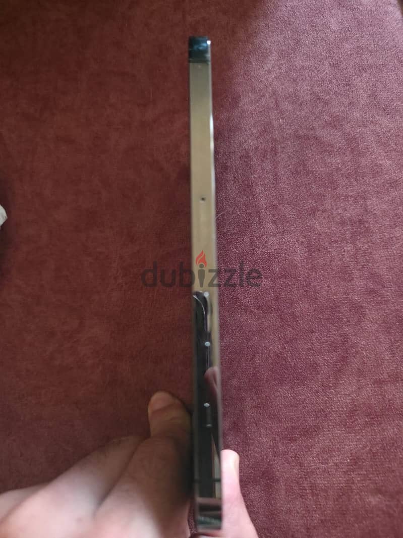 iPhone 12 pro max خطين 4