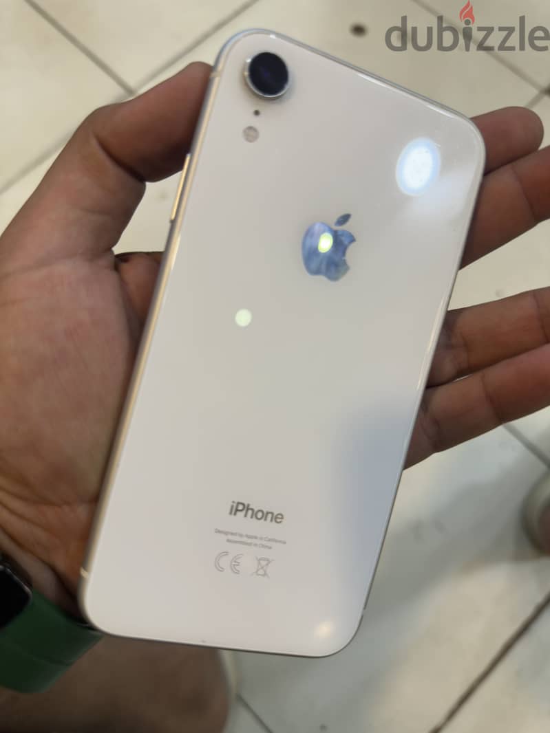 Apple - iPhone XR 1