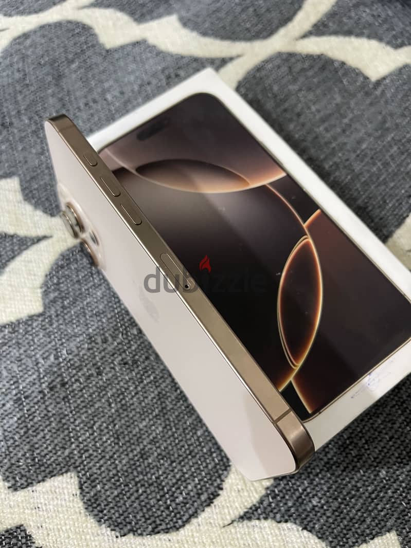 Apple - iPhone 16 Pro Max 3