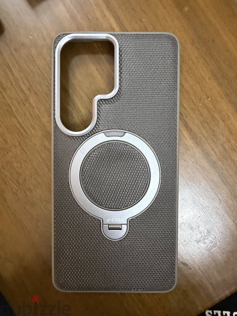 Samsung S25 Ultra Covers For sale like a new 1