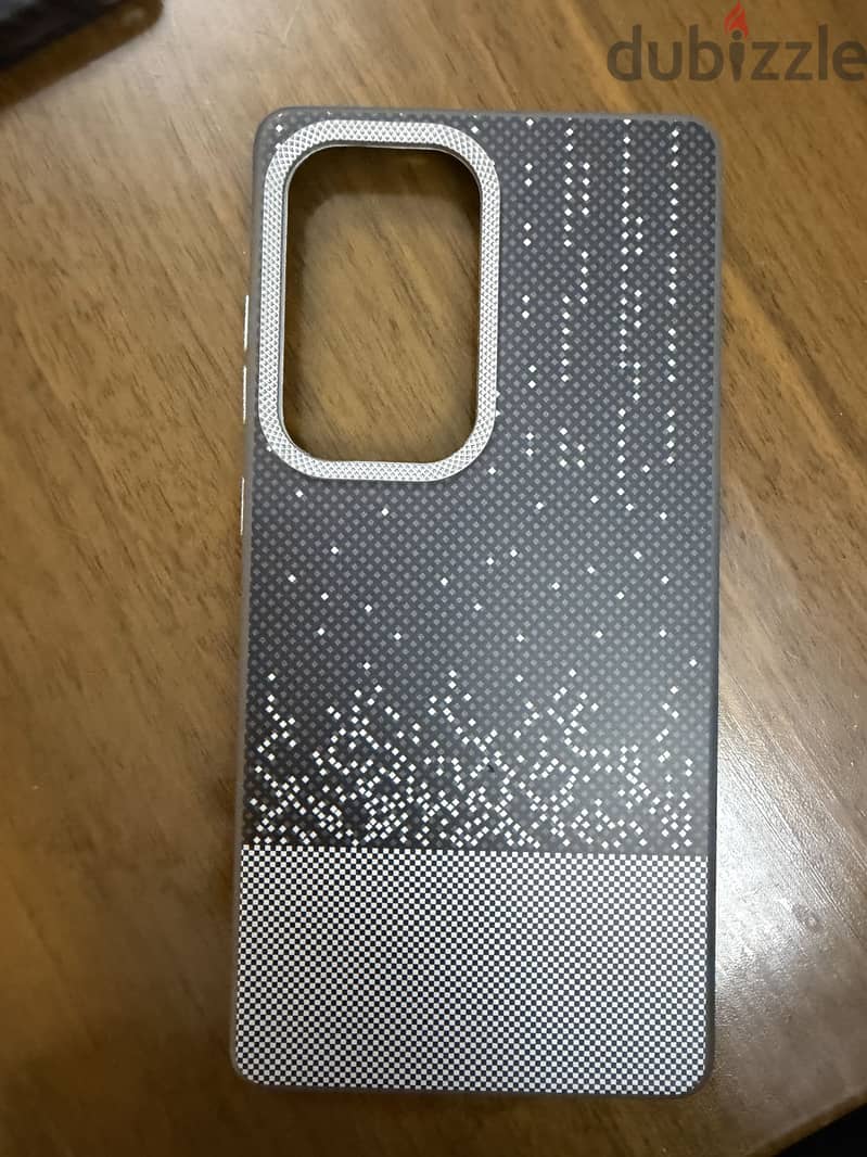 Samsung S25 Ultra Covers For sale like a new 2