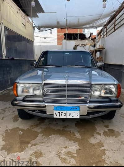 مرسيدس بنز اي 200 1983