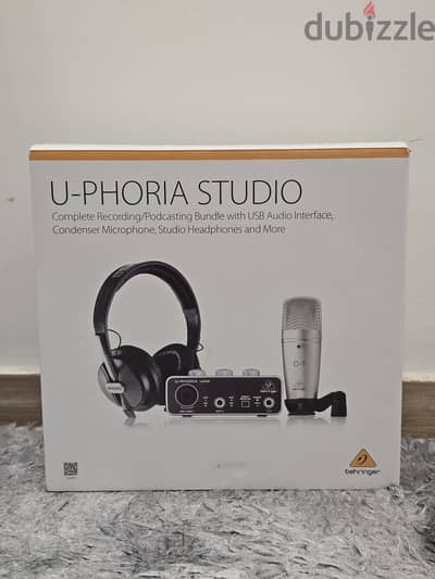 Behringer U-Phoria Studio Bundle