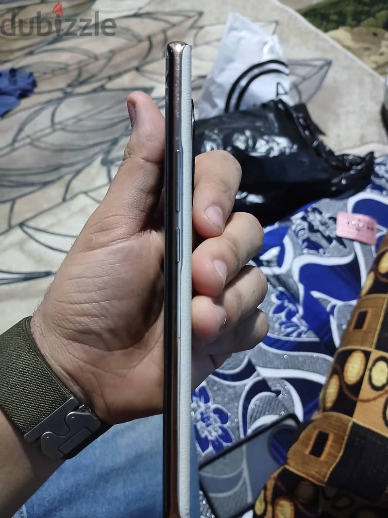 Realme 11 Pro 4