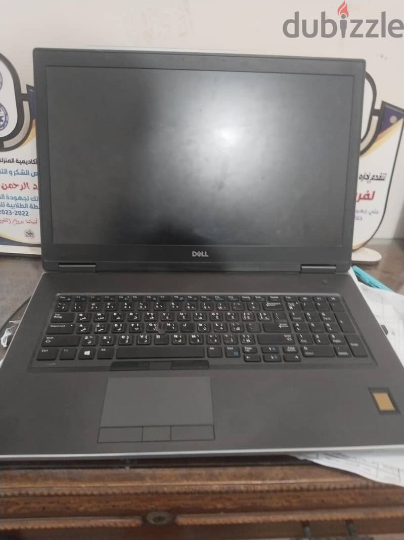 لاب توب Dell 7740 9