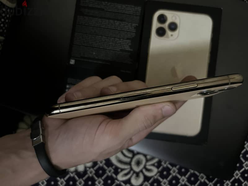 Apple - iPhone 11 Pro 2