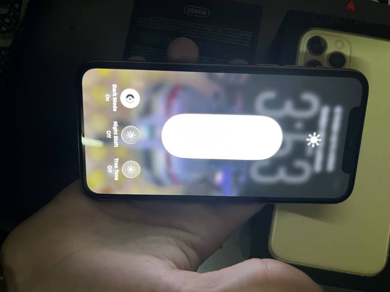 Apple - iPhone 11 Pro 8