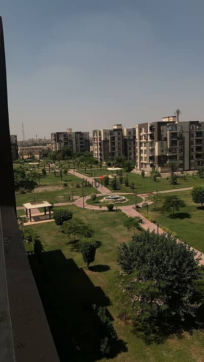 For rent, an apartment of 140 meters, fifth floor, corner, northern view, garden view in Dar Misr Compound, Phase 16, Sheikh Zayed