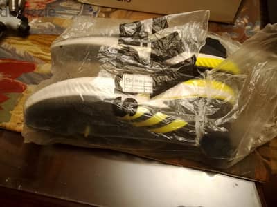 Adidas shoes size 45 شوز اديداس مقاس ٤٥