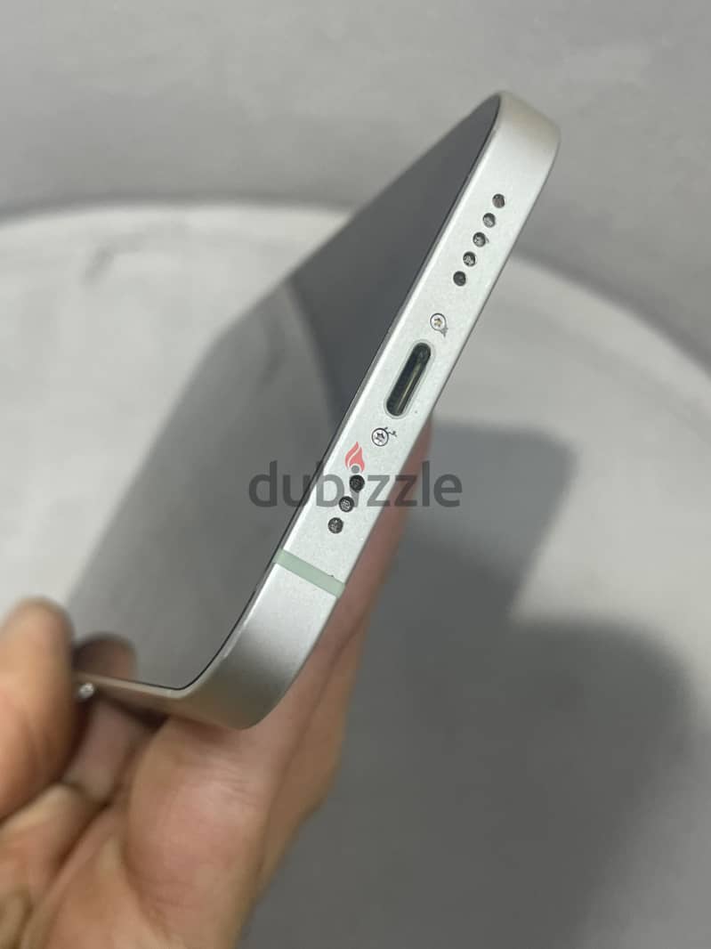 آبل - آيفون 12 4