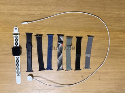 Apple watch series 4 ( sensor scratch) 71 % battery