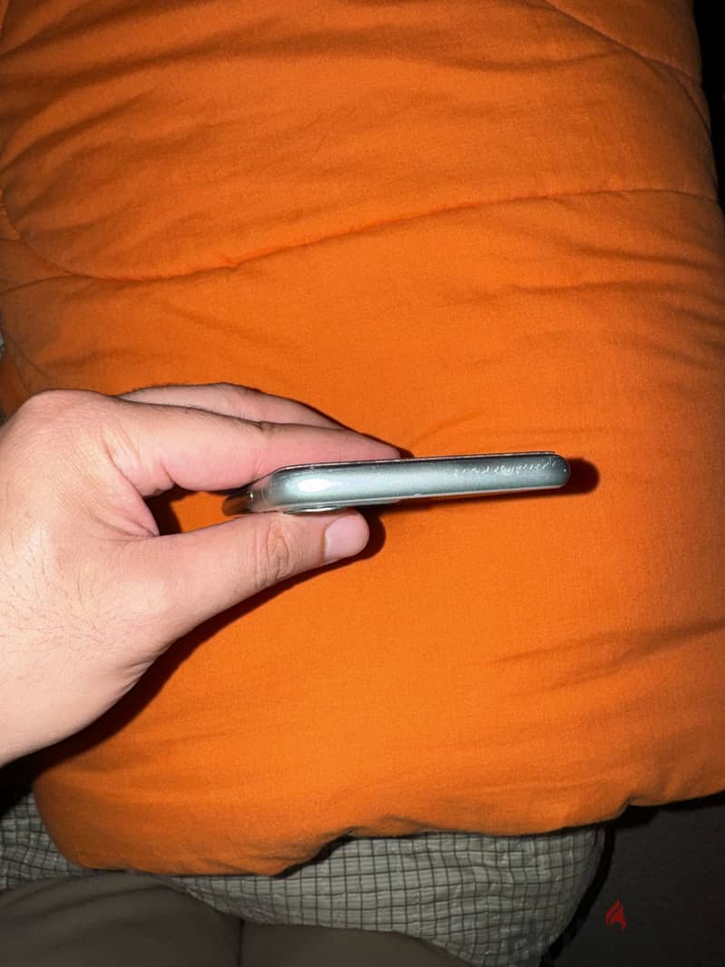 Apple - iPhone 11 3